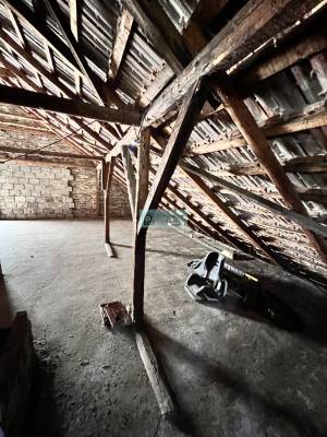 Een twee verdiepingen tellend huis in goede staat te koop in Arló, Noord-Hongarije