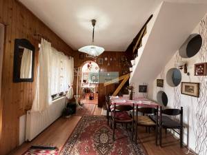 Ruime Woning met Twee Appartementen in Dövény, Noord-Hongarije