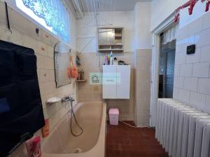 Ruime Woning met Twee Appartementen in Dövény, Noord-Hongarije