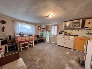 Sfeervol Landhuis met Boomgaard en Bijgebouwen in Hódoscsépány, Noord-Hongarije