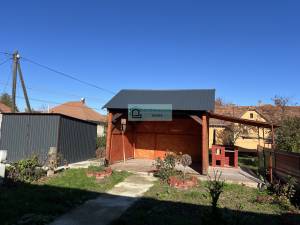 Een volledig gerenoveerd huis staat te koop in Dövény, Noord-Hongarije