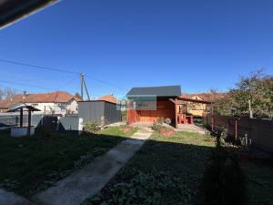 Een volledig gerenoveerd huis staat te koop in Dövény, Noord-Hongarije