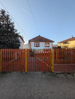 Two-Storey House in Good Condition and Studio Apartment with Garage on a 2,608 m² Plot for Sale in Arló, North Hungary