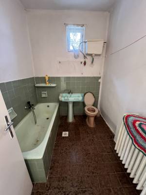 Spacious Family Home on a Large, Flat Plot in a Quiet Side Street in Nekézseny, Northern Hungary