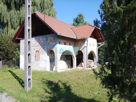 Half-Finished Family Home with Development Potential in Alsószuha for sale in Northern Hungary